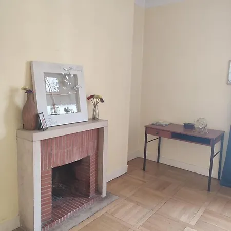 Appartement La Cour D'ecole A *